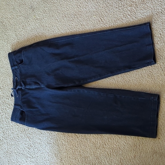 Coldwater Creek Natural Fit Denim Capri Pants Size 10 - Picture 3 of 7